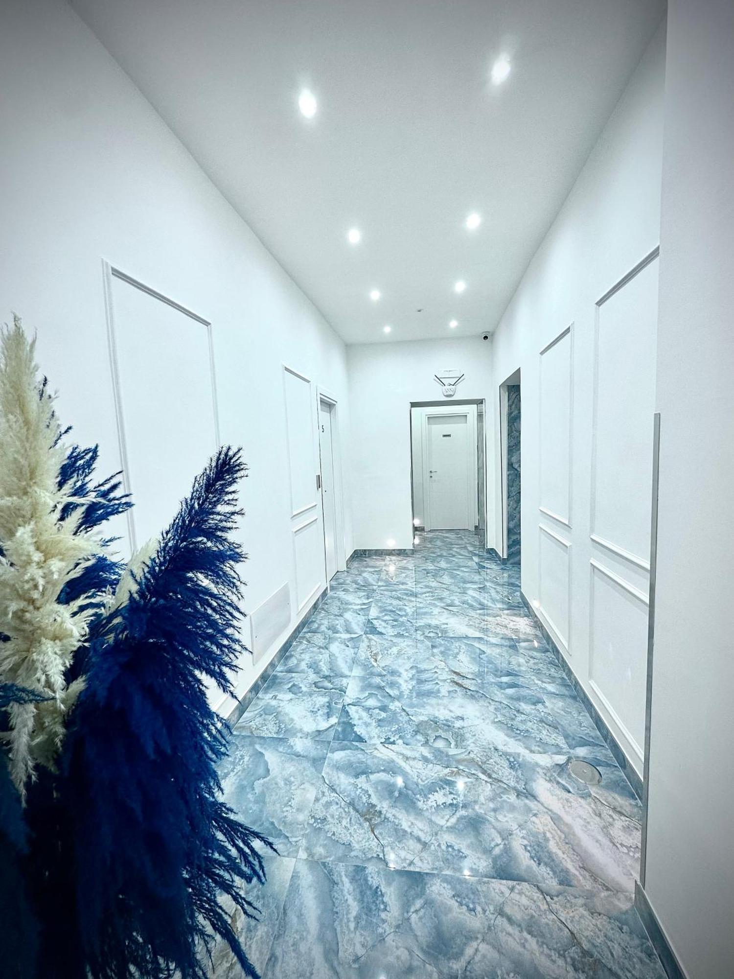 Marvit Central Luxury Наполи Екстериор снимка
