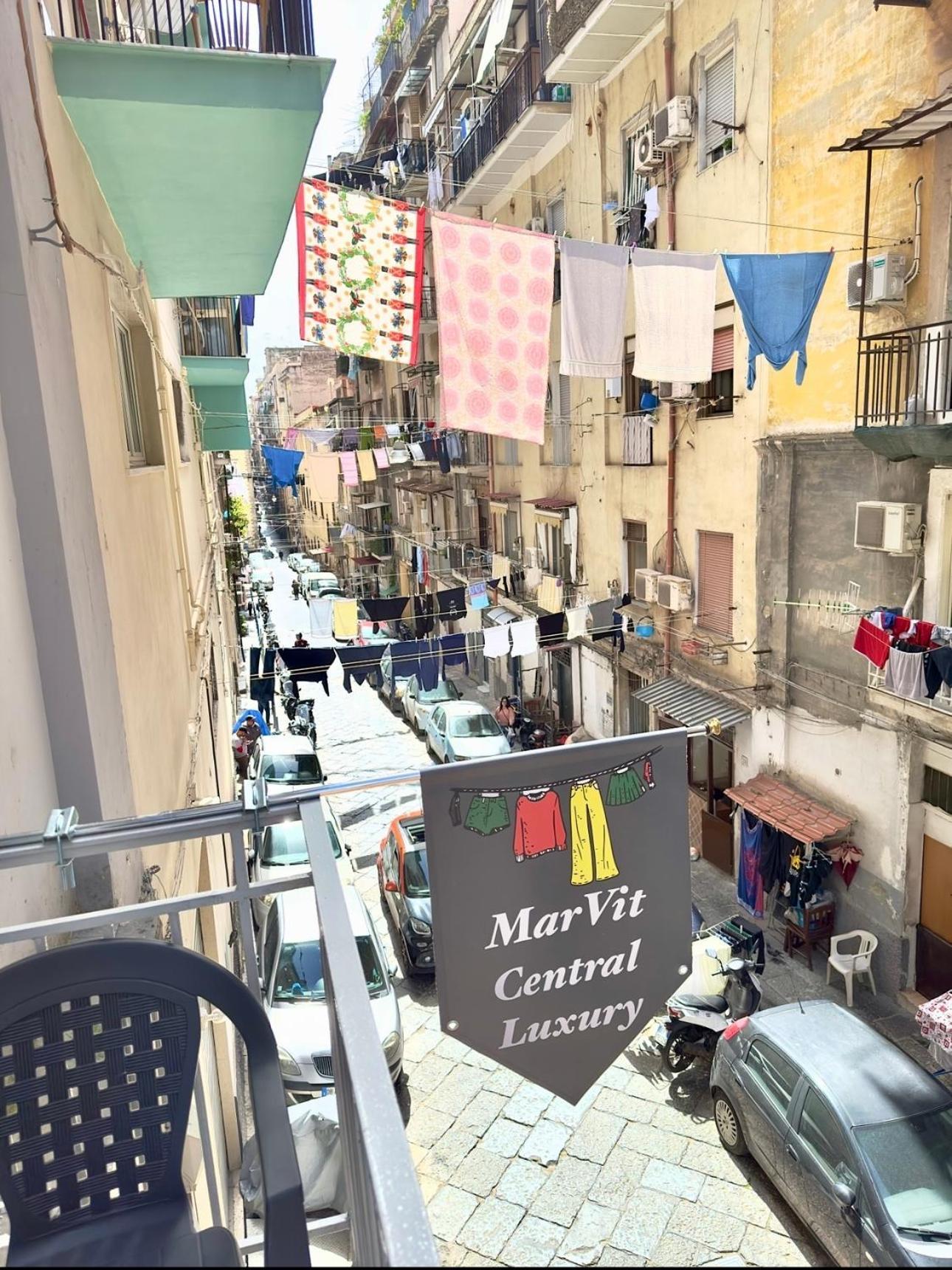 Marvit Central Luxury Наполи Екстериор снимка