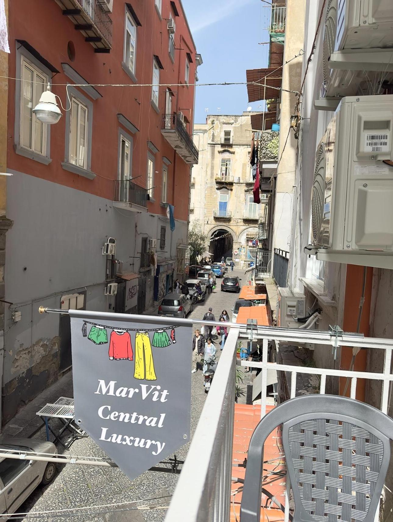 Marvit Central Luxury Наполи Екстериор снимка